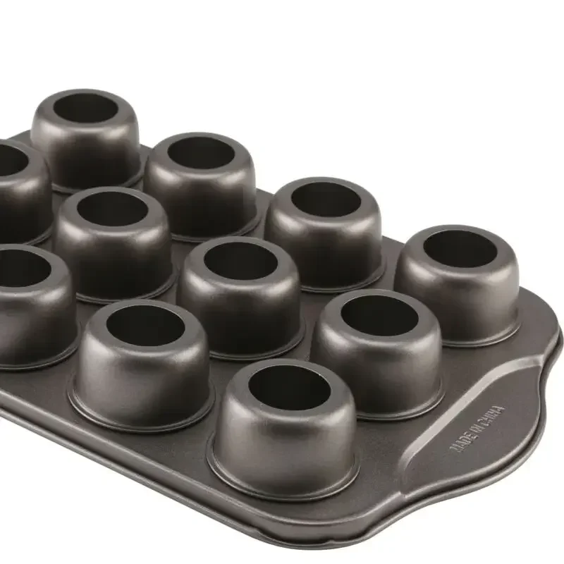 12 Mini Cottura Al Formaggio T - Muffin Tin Nonstick recensione e prezzo