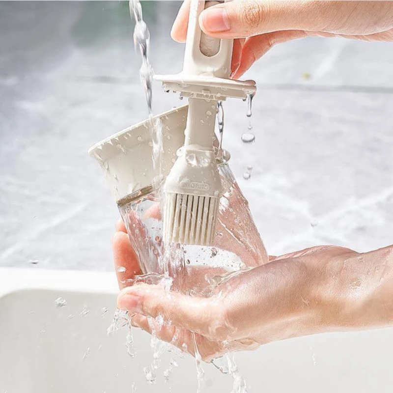 Set di 1 Dispenser per Olio Se - Kitchen Baking Brush recensione e prezzo